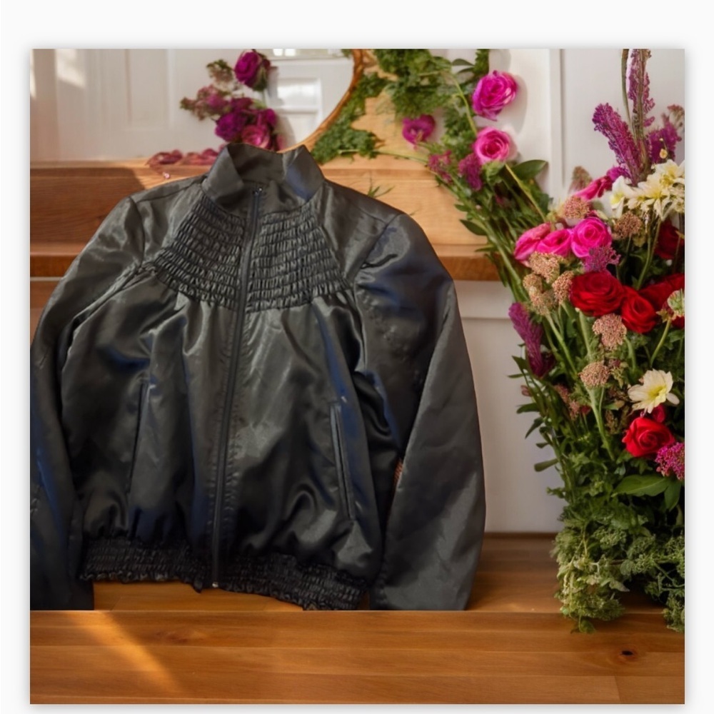 GORGEOUS VTG Satin Bomber Jacket-Shirring Detail Neckline--SzXs-S EUC -🖤 - Picture 8 of 16